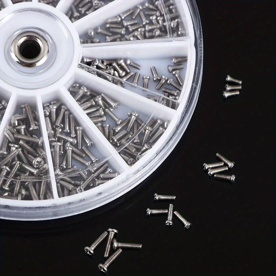 Jeu de tournevis et écrous de  - Watch Repair Tool Kit avis et prix